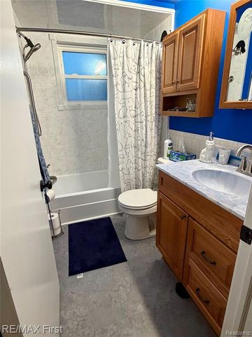 23846 Hill Avenue, Warren, MI 48091