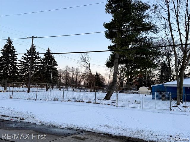 23846 Hill Avenue, Warren, MI 48091