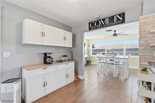 19368 Coraltree CT, Lehigh Acres, FL 33936
