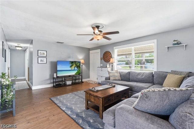 19368 Coraltree CT, Lehigh Acres, FL 33936