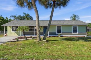 19368 Coraltree CT, Lehigh Acres, FL 33936