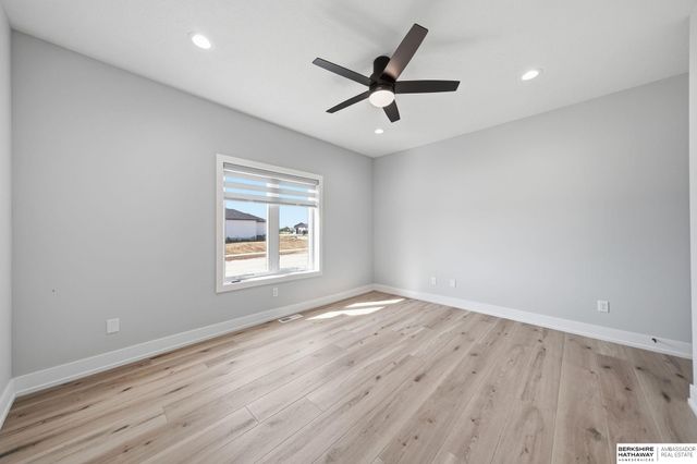 7900 Ponce Drive, Lincoln, NE 68516