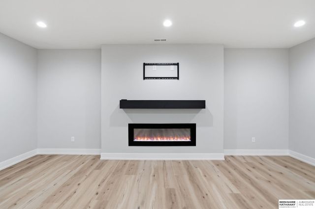 7900 Ponce Drive, Lincoln, NE 68516