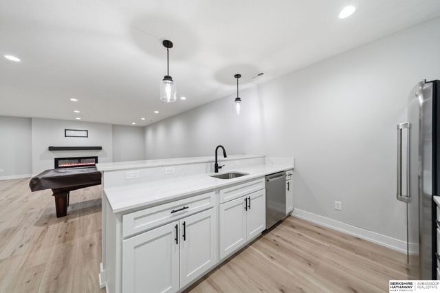 7900 Ponce Drive, Lincoln, NE 68516