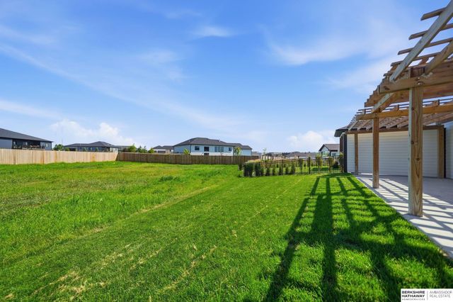 7900 Ponce Drive, Lincoln, NE 68516