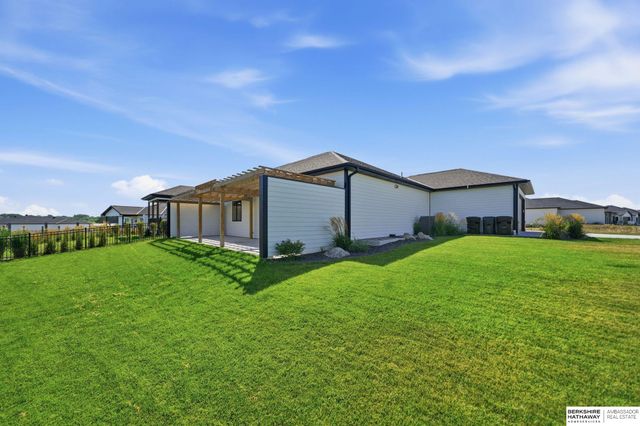 7900 Ponce Drive, Lincoln, NE 68516