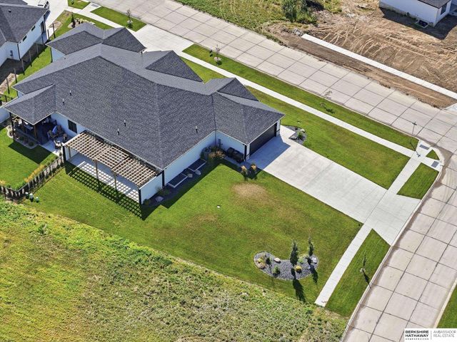 7900 Ponce Drive, Lincoln, NE 68516