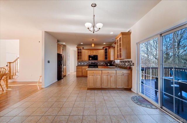 3 Grand View Terrace, Chester, NY 10918
