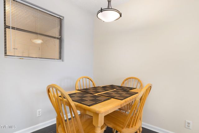 461 J A Hodge Rd Road 4, Piney Flats, TN 37686