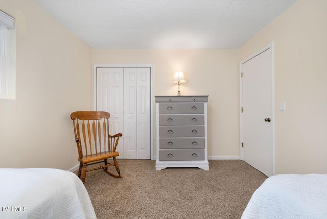461 J A Hodge Rd Road 4, Piney Flats, TN 37686