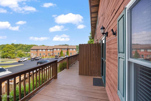 461 J A Hodge Rd Road 4, Piney Flats, TN 37686