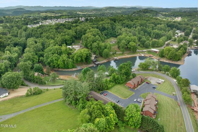 461 J A Hodge Rd Road 4, Piney Flats, TN 37686