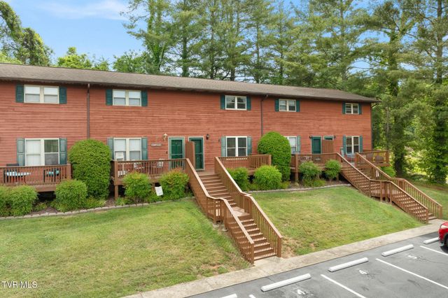 461 J A Hodge Rd Road 4, Piney Flats, TN 37686