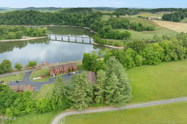 461 J A Hodge Rd Road 4, Piney Flats, TN 37686