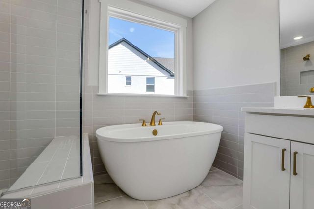 7048 Manchester Drive, Flowery Branch, GA 30542