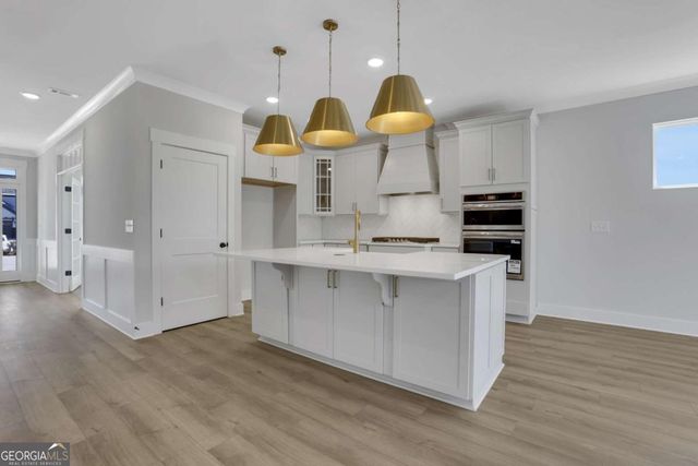 7048 Manchester Drive, Flowery Branch, GA 30542