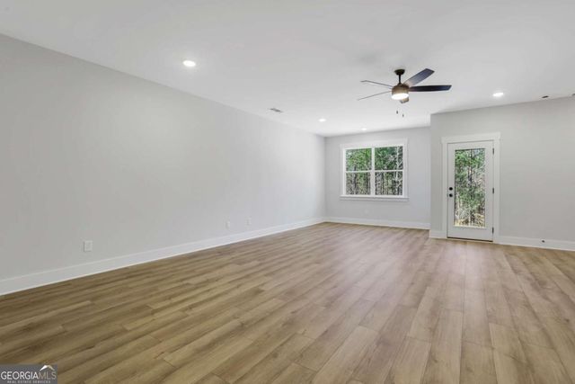 7048 Manchester Drive, Flowery Branch, GA 30542