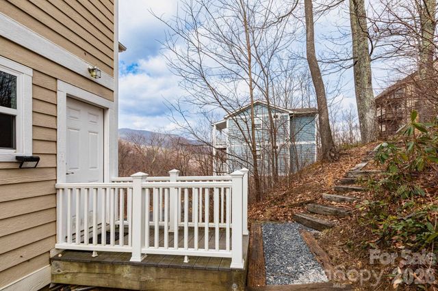 14 Lila Lane, Clyde, NC 28721