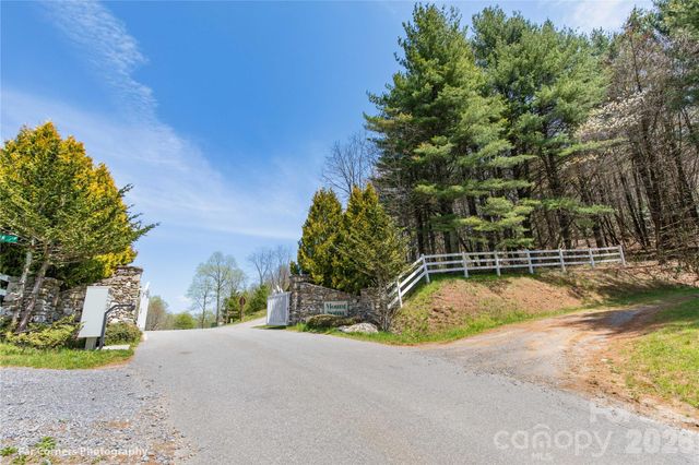 14 Lila Lane, Clyde, NC 28721