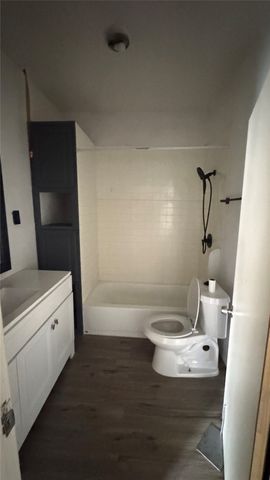 1428 E Garnett Street, Gainesville, TX 76240