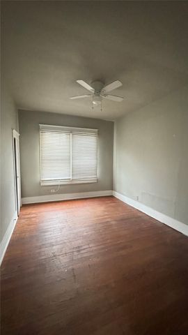 1428 E Garnett Street, Gainesville, TX 76240