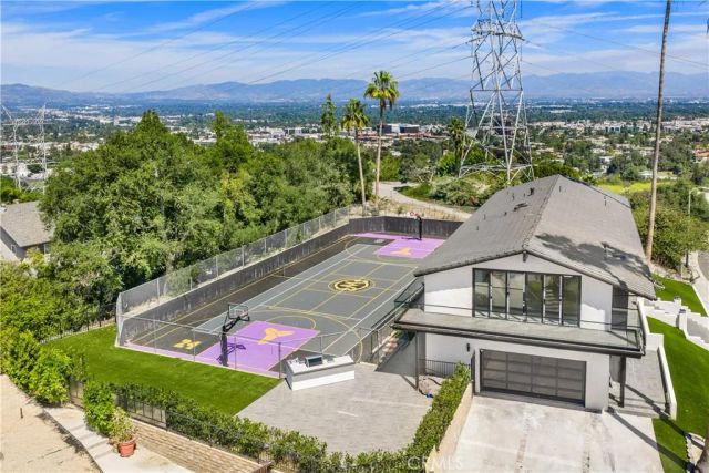 18827 Edleen Drive, Tarzana, CA 91356