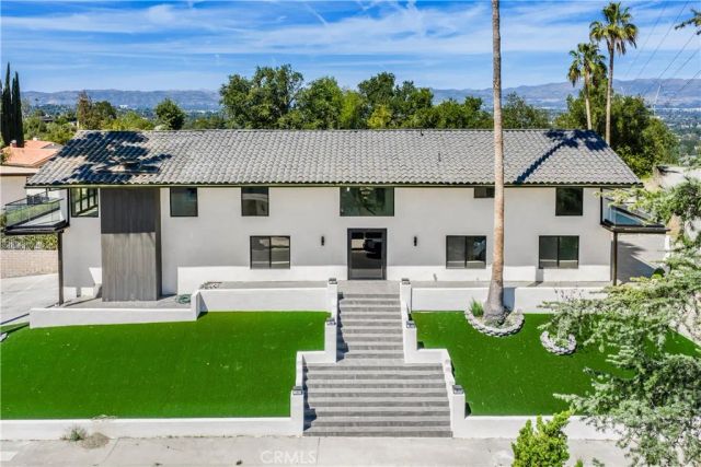 18827 Edleen Drive, Tarzana, CA 91356