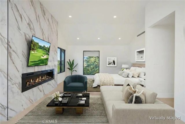 18827 Edleen Drive, Tarzana, CA 91356