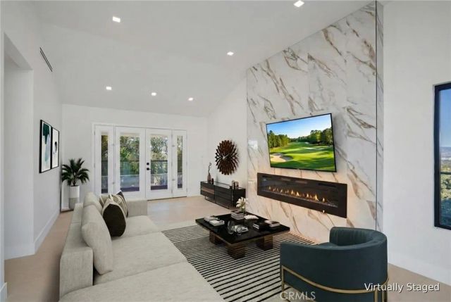 18827 Edleen Drive, Tarzana, CA 91356