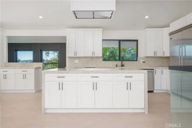 18827 Edleen Drive, Tarzana, CA 91356