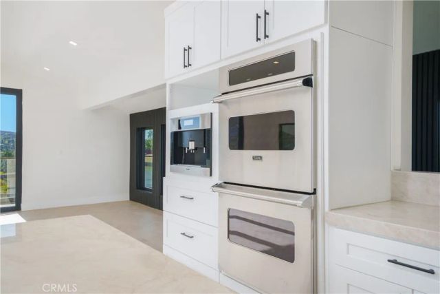 18827 Edleen Drive, Tarzana, CA 91356