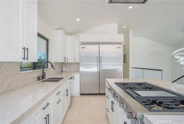 18827 Edleen Drive, Tarzana, CA 91356