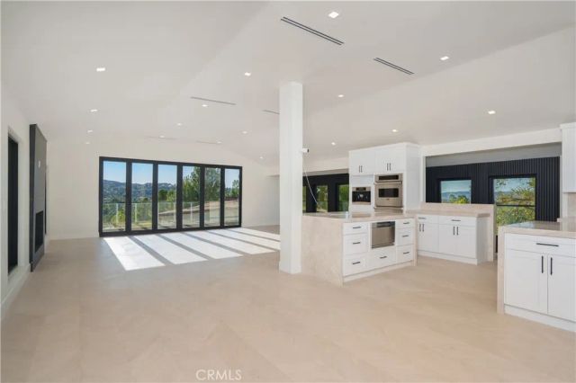 18827 Edleen Drive, Tarzana, CA 91356