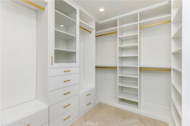 18827 Edleen Drive, Tarzana, CA 91356
