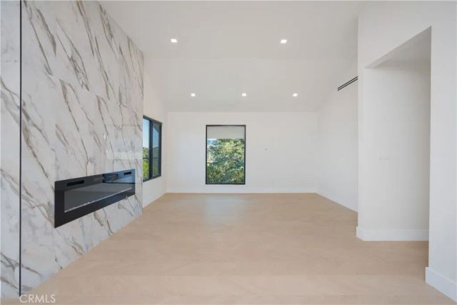 18827 Edleen Drive, Tarzana, CA 91356