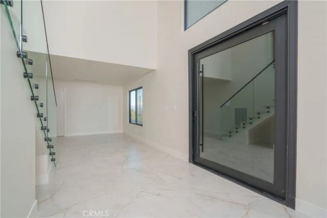 18827 Edleen Drive, Tarzana, CA 91356
