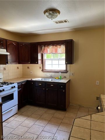 715 S 20th Street, Fort Smith, AR 72901