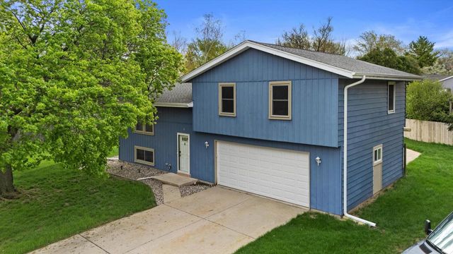 115 Conrad COURT, Mukwonago, WI 53149