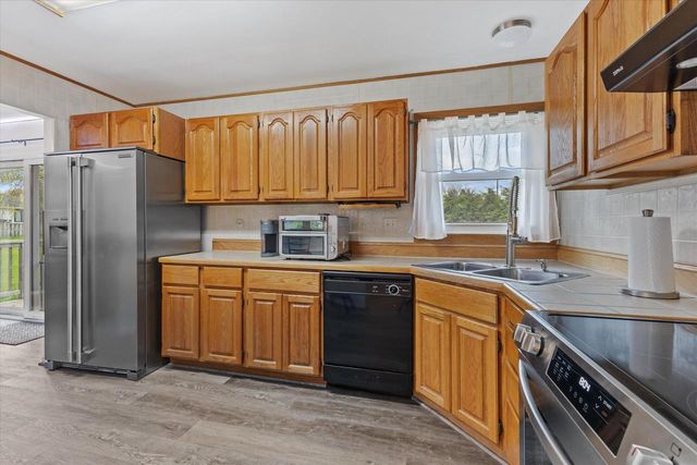 115 Conrad COURT, Mukwonago, WI 53149