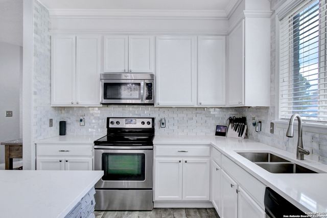 27334 Lasso Bend, San Antonio, TX 78260