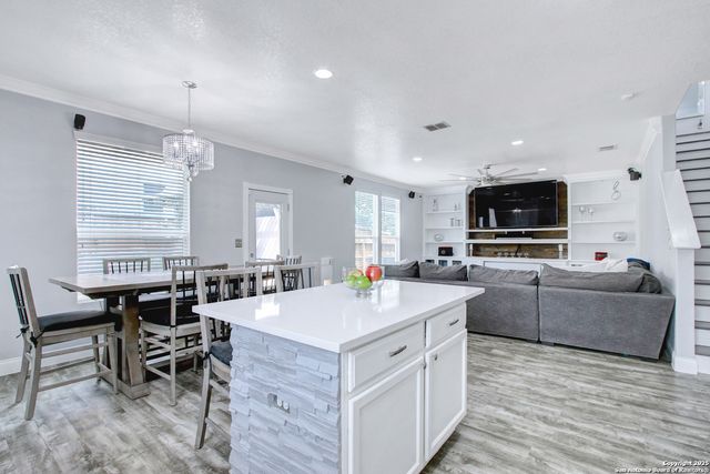 27334 Lasso Bend, San Antonio, TX 78260