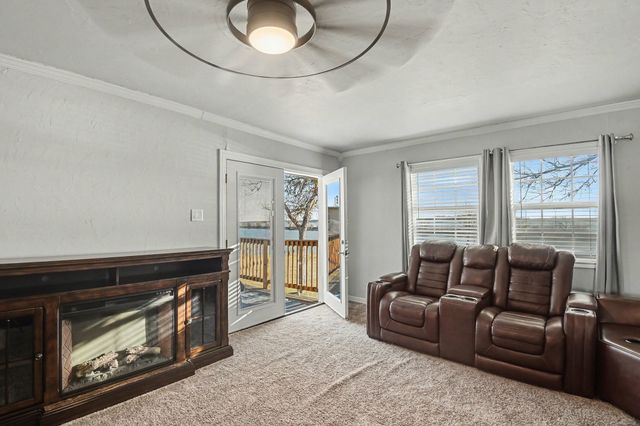 108 Harbor Drive 204, Runaway Bay, TX 76426