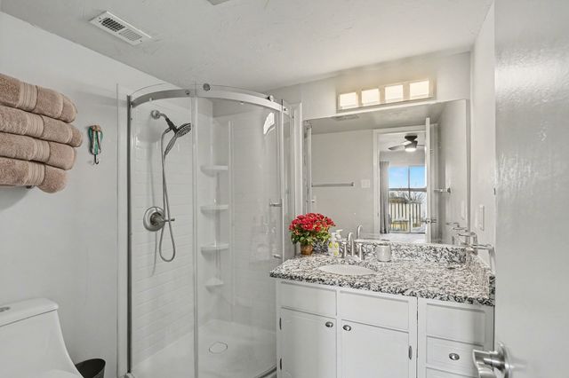 108 Harbor Drive 204, Runaway Bay, TX 76426