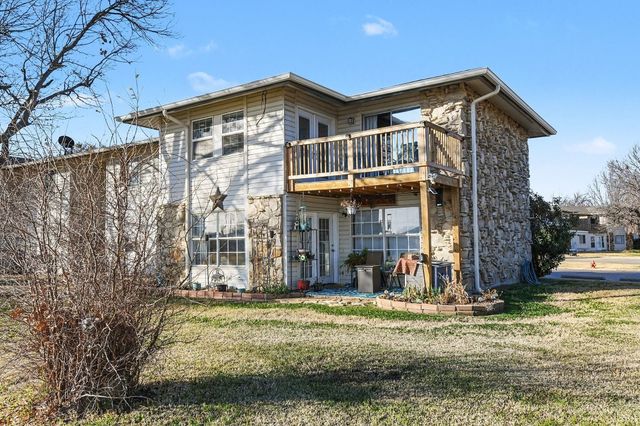 108 Harbor Drive 204, Runaway Bay, TX 76426
