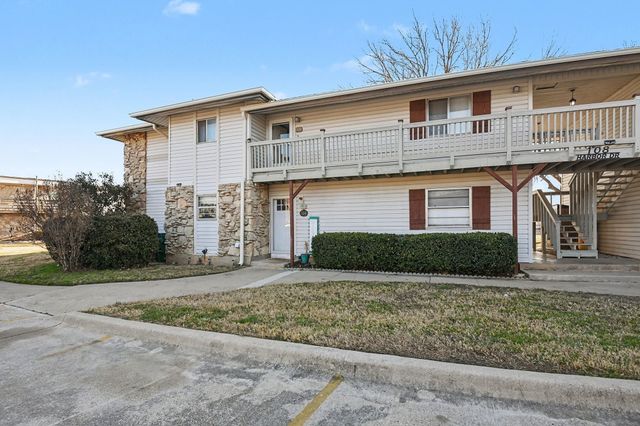 108 Harbor Drive 204, Runaway Bay, TX 76426