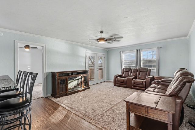 108 Harbor Drive 204, Runaway Bay, TX 76426