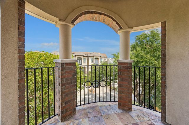 5417 Dickson Street B, Houston, TX 77007