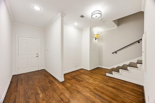 5417 Dickson Street B, Houston, TX 77007