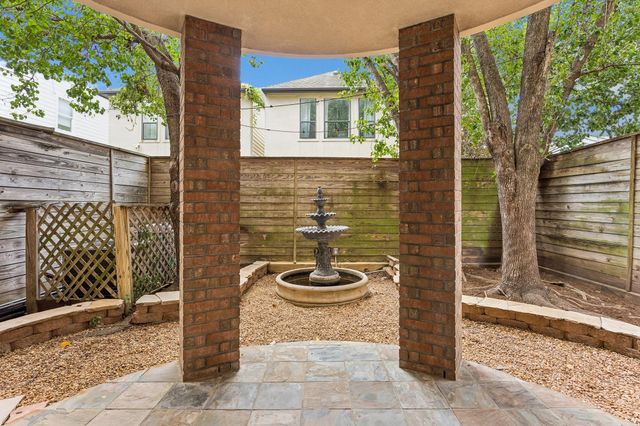 5417 Dickson Street B, Houston, TX 77007