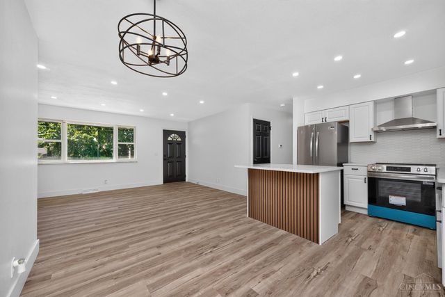 958 Goodhue Circle, Forest Park, OH 45240